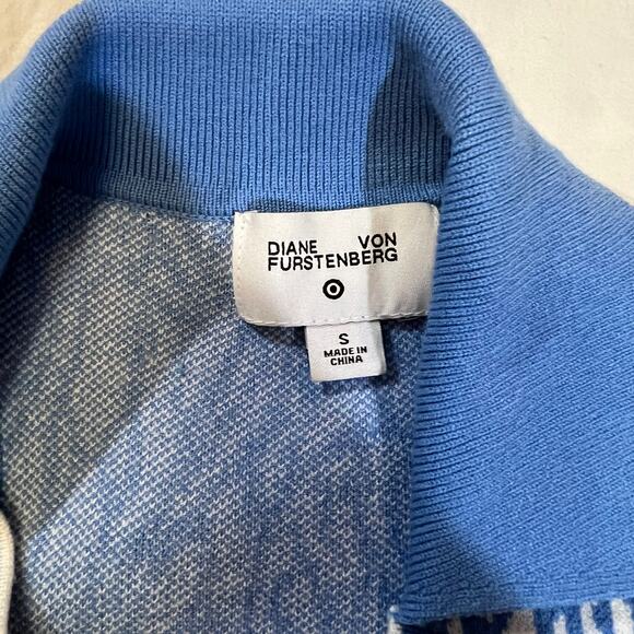 Diane Von Furstenberg for Target Knit Wrap Dress Blue and White size S - Picture 3 of 10